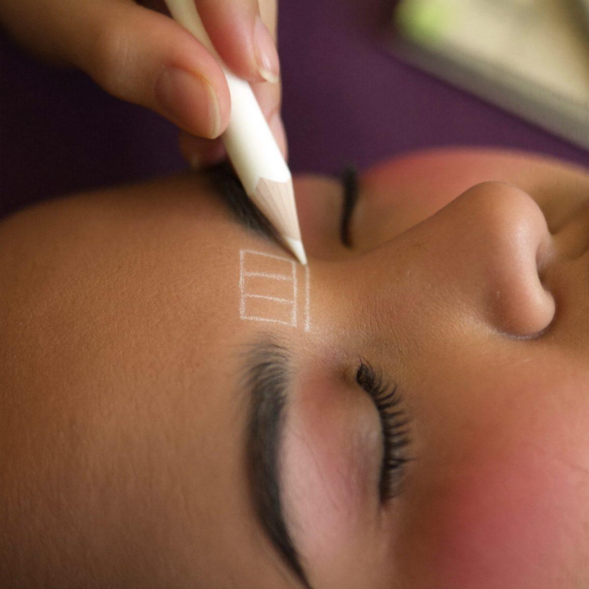 Brow mapping with a pencil