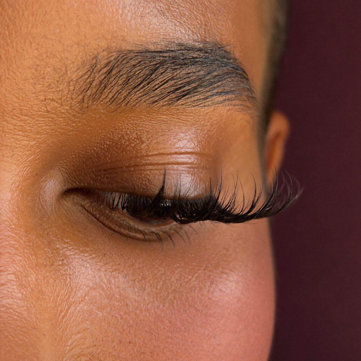 Volume lash set close-up